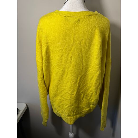 Lane Bryant 18/20 Butter Yellow Button Up V-Neck Cardigan Sweater - Picture 4 of 6